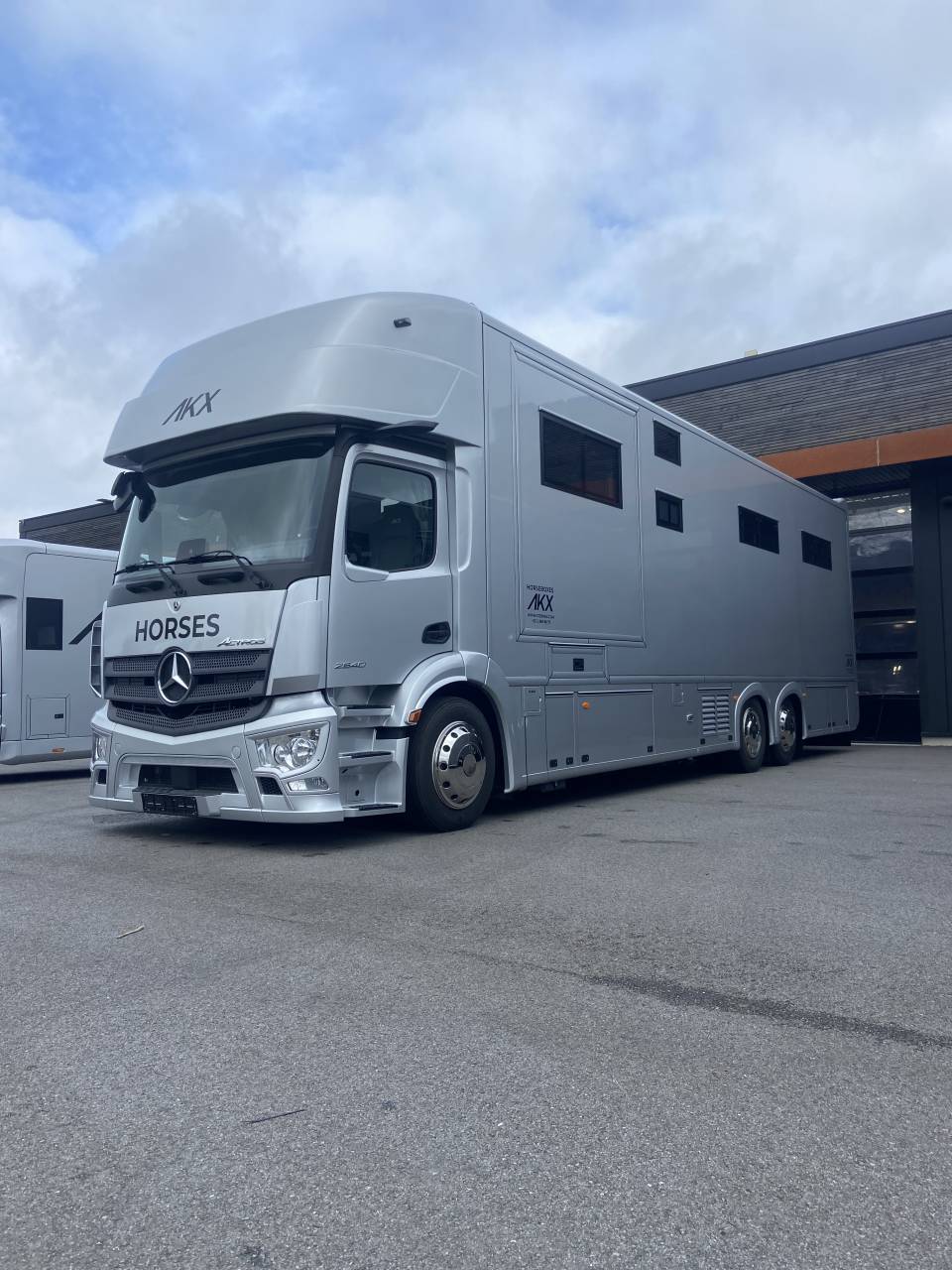 Horsebox NON-HGV AKX  2025 New