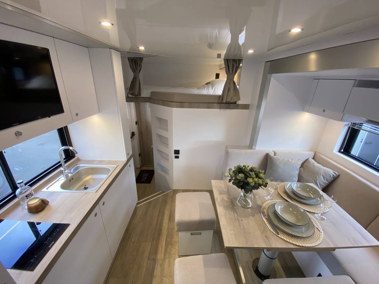 Horsebox NON-HGV AKX  2025 New