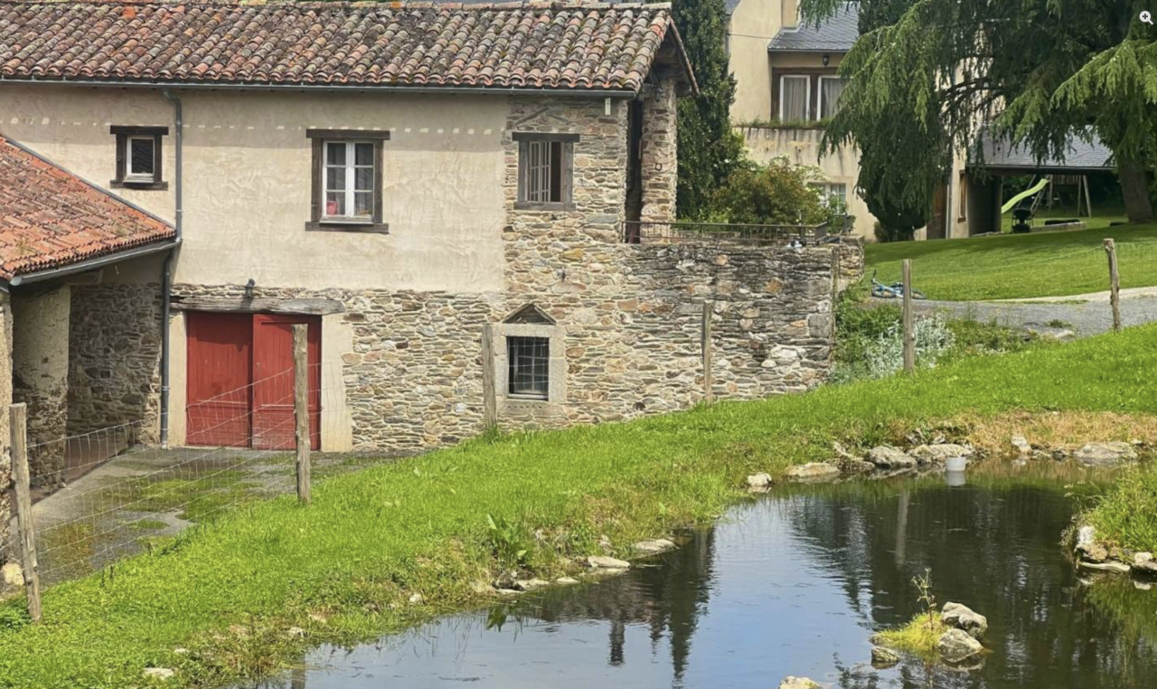 Equestrian property  tarn