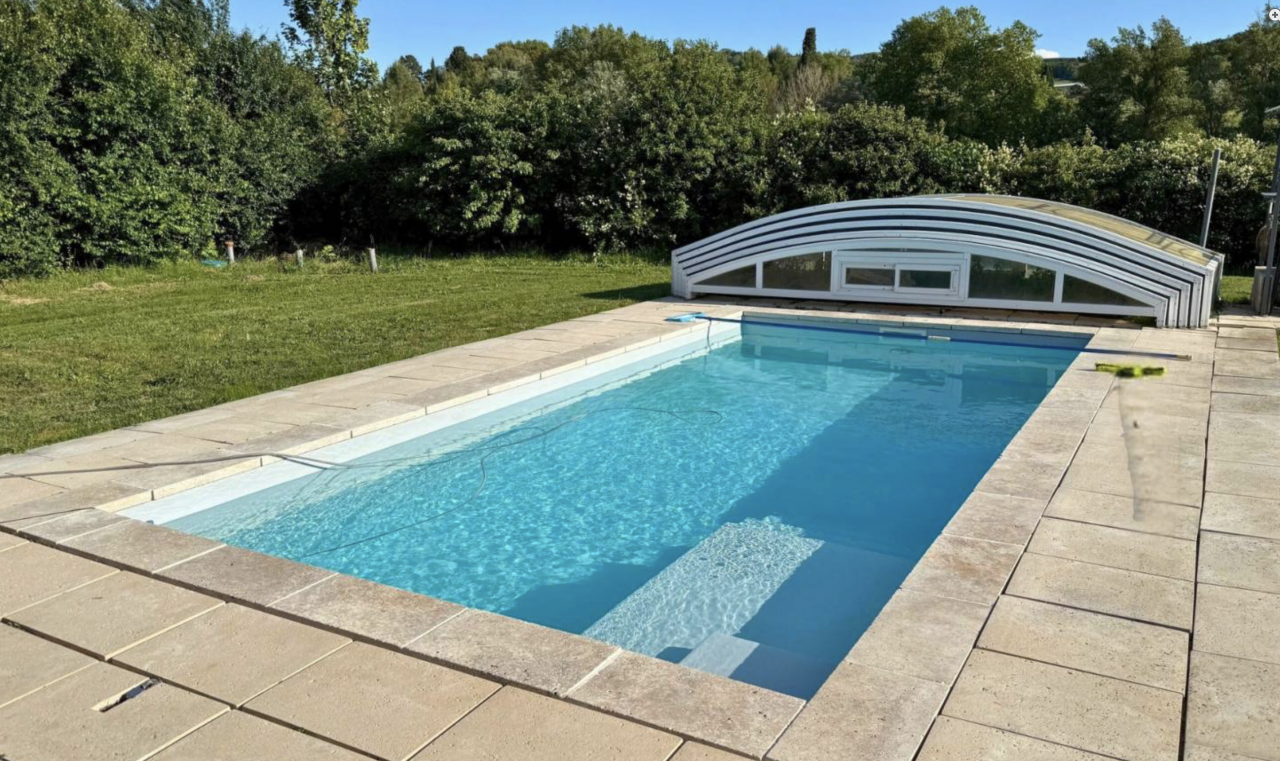 Equestrian property  Aude