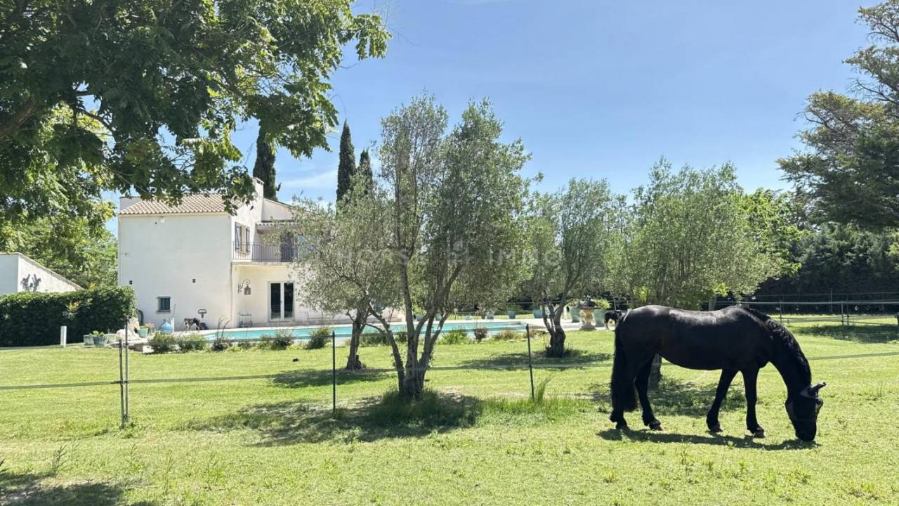 Equestrian property  Gard