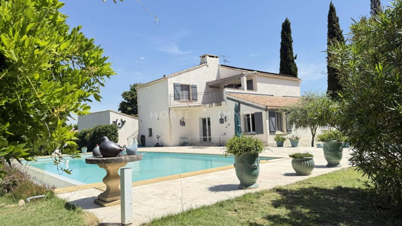 Equestrian property  Gard