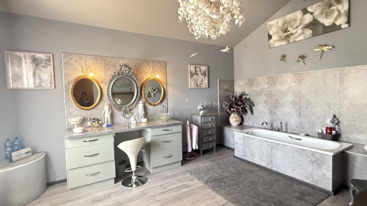 Equestrian property  Gard