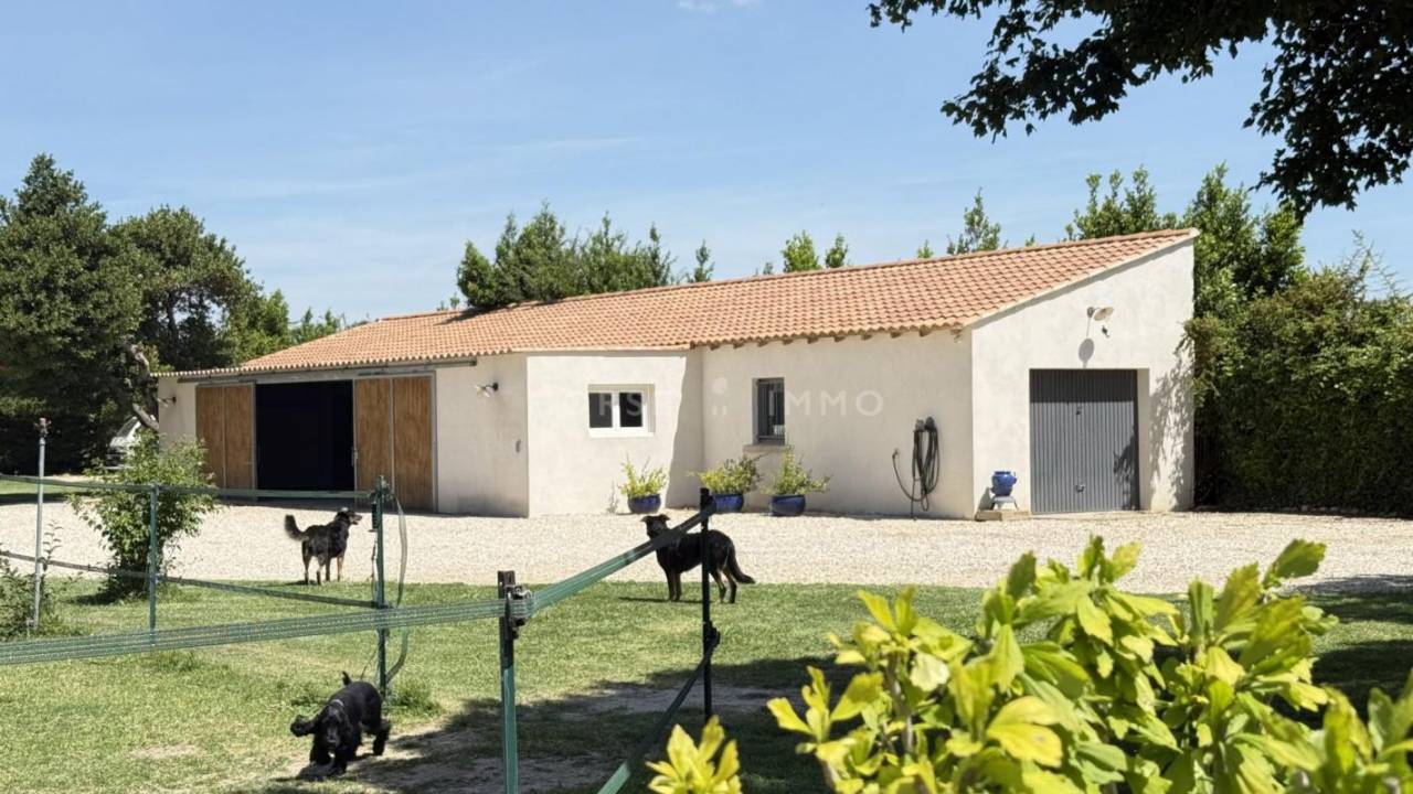Equestrian property  Gard