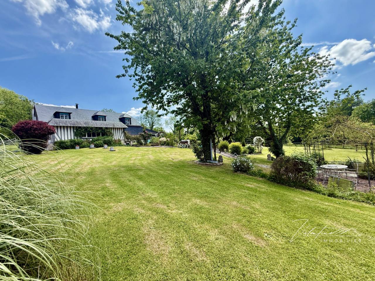 Equestrian property  Calvados