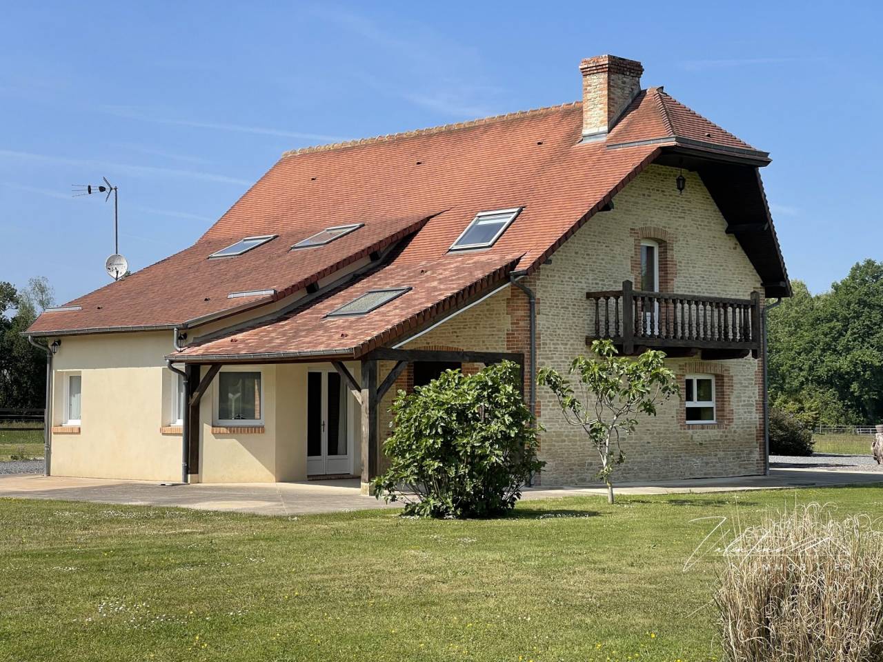 Equestrian property  Calvados