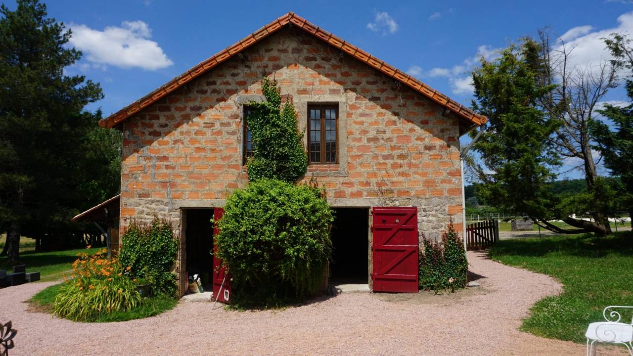 Equestrian property  Allier