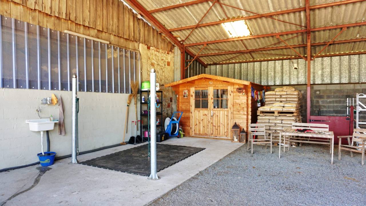 Equestrian property  Allier