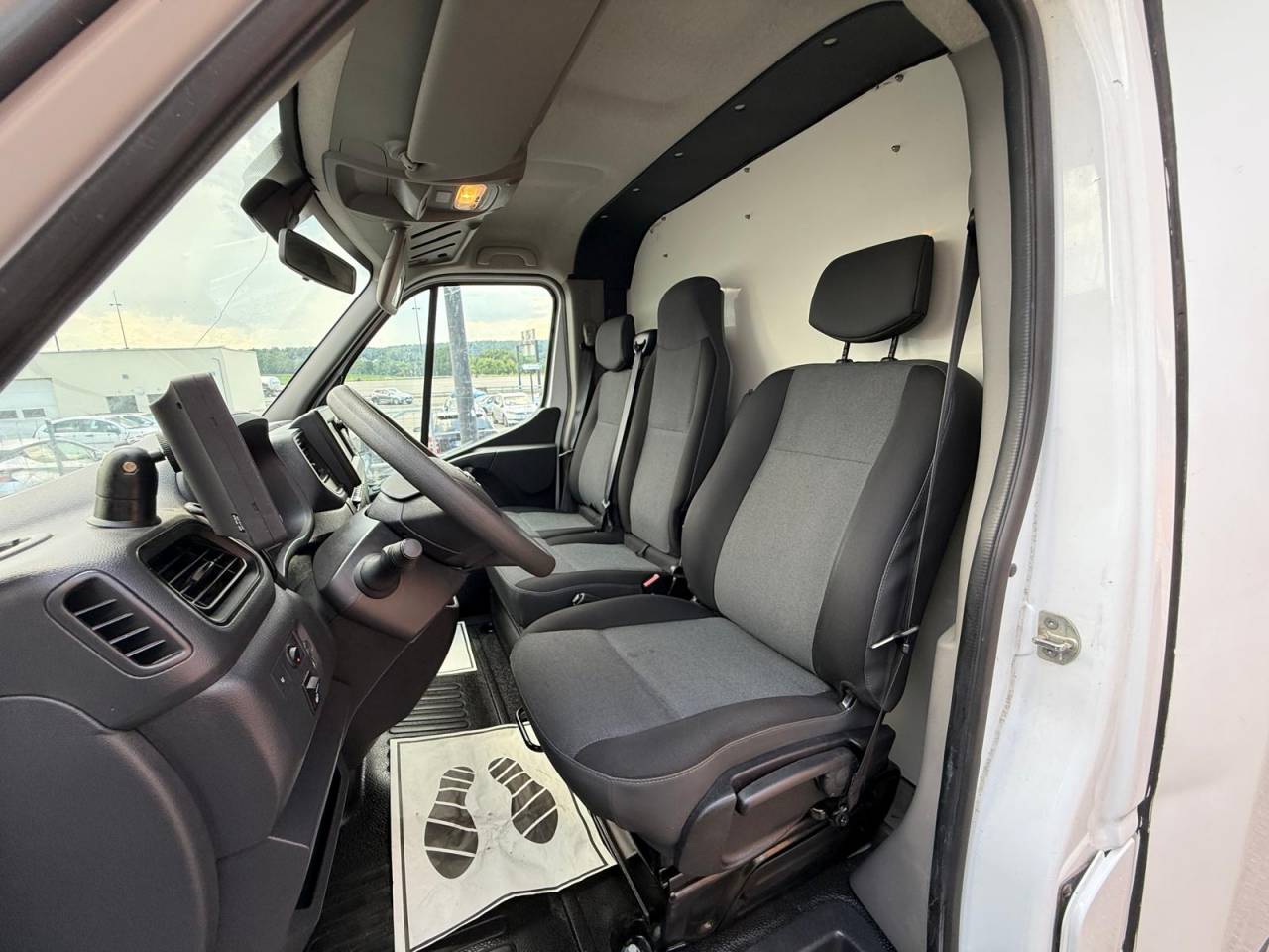 Horsebox HGV Cavalcar NV 400  2021 Used