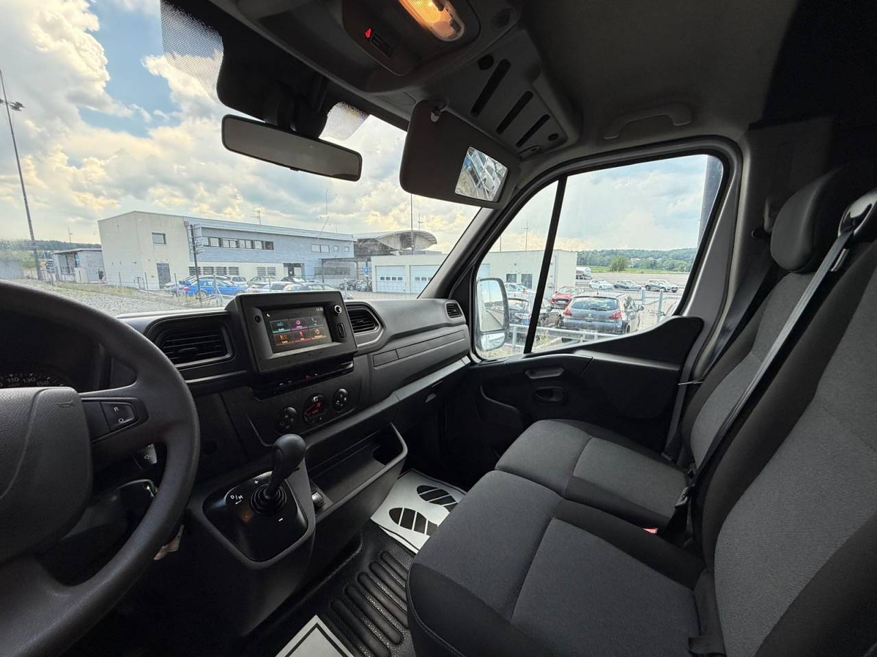 Horsebox HGV Cavalcar NV 400  2021 Used