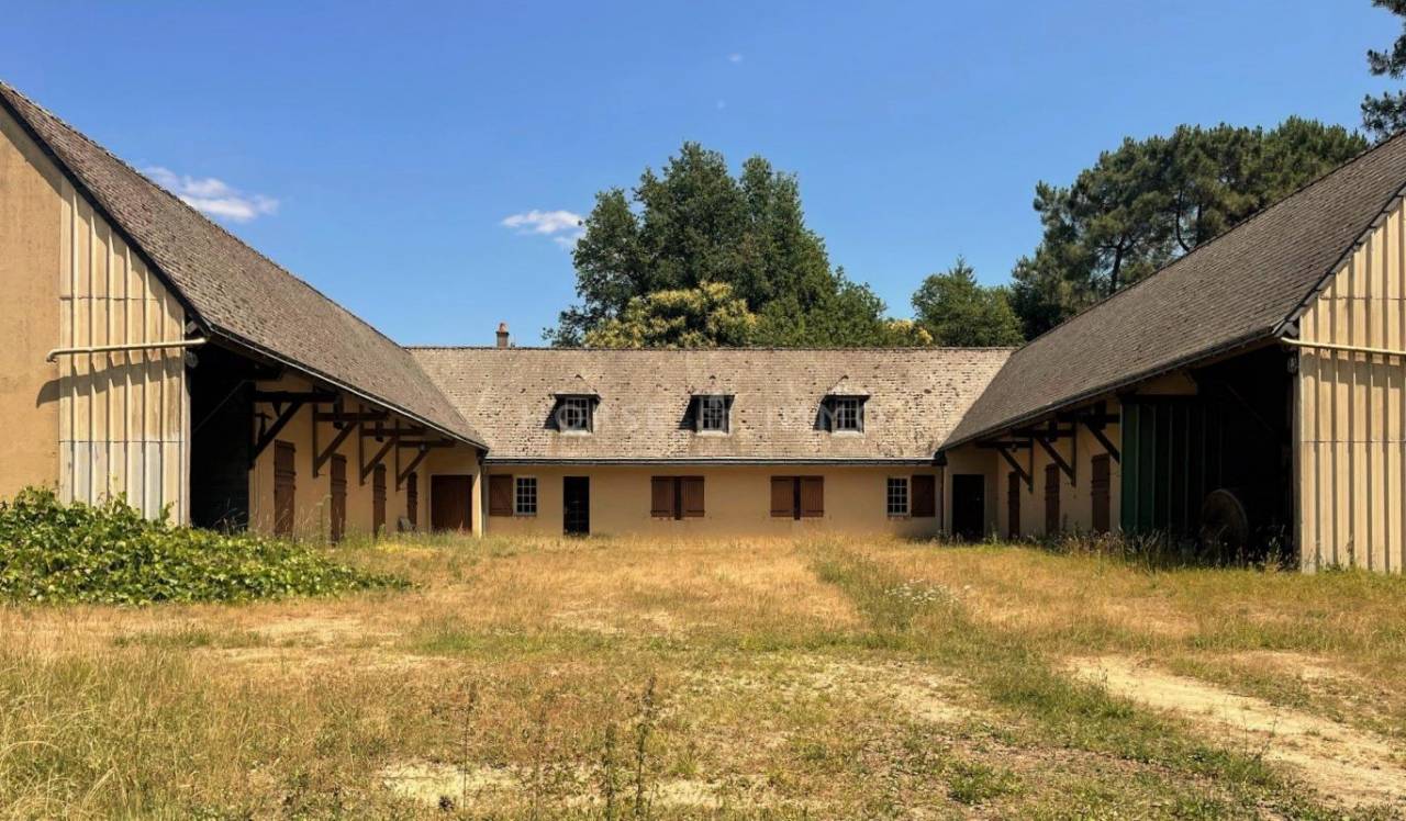 Equestrian property  Maine-et-Loire