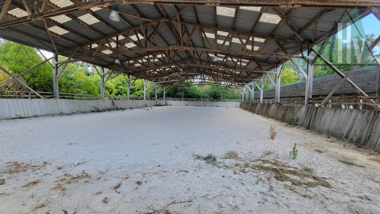 Livery yard  Seine-et-Marne