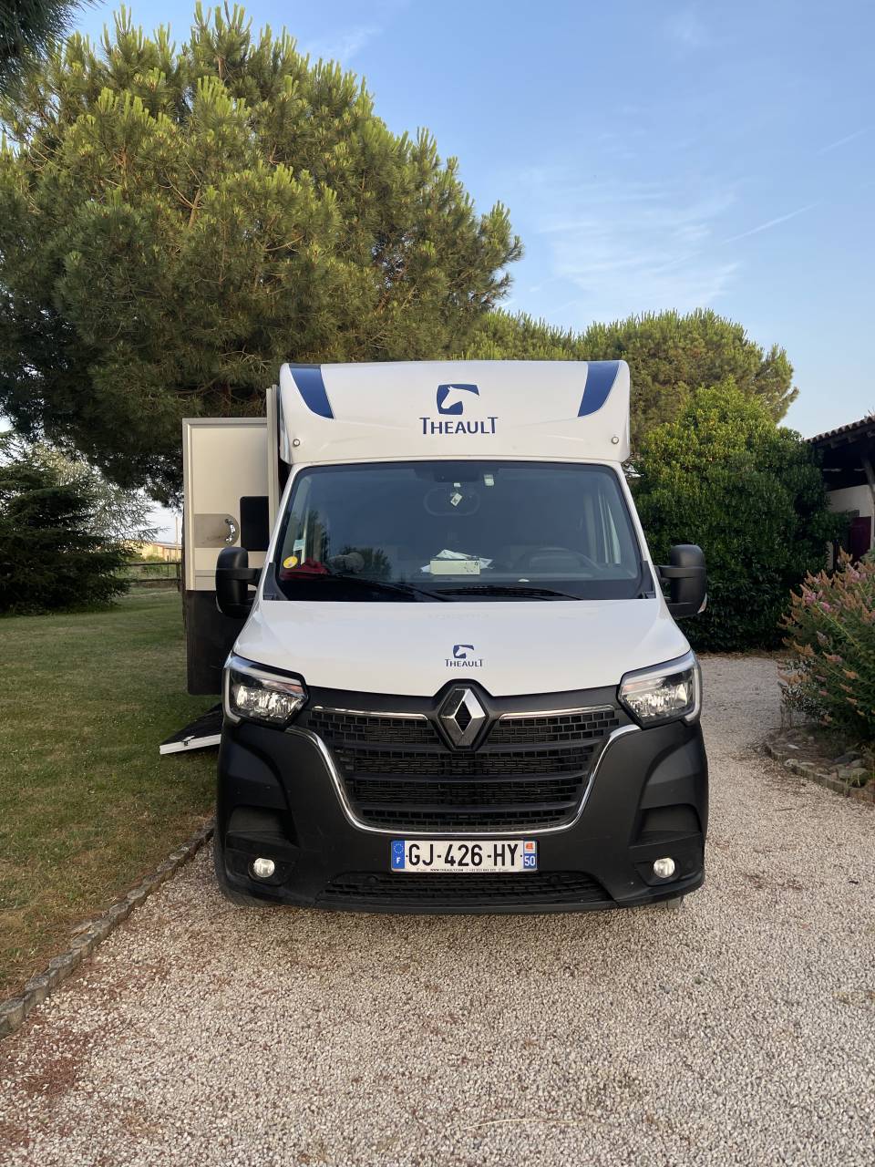 Horsebox HGV Theault  2022 New