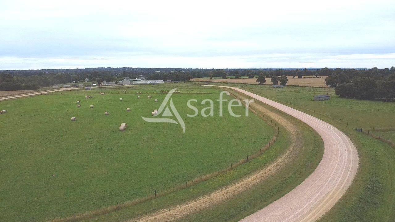 Equestrian property  Manche