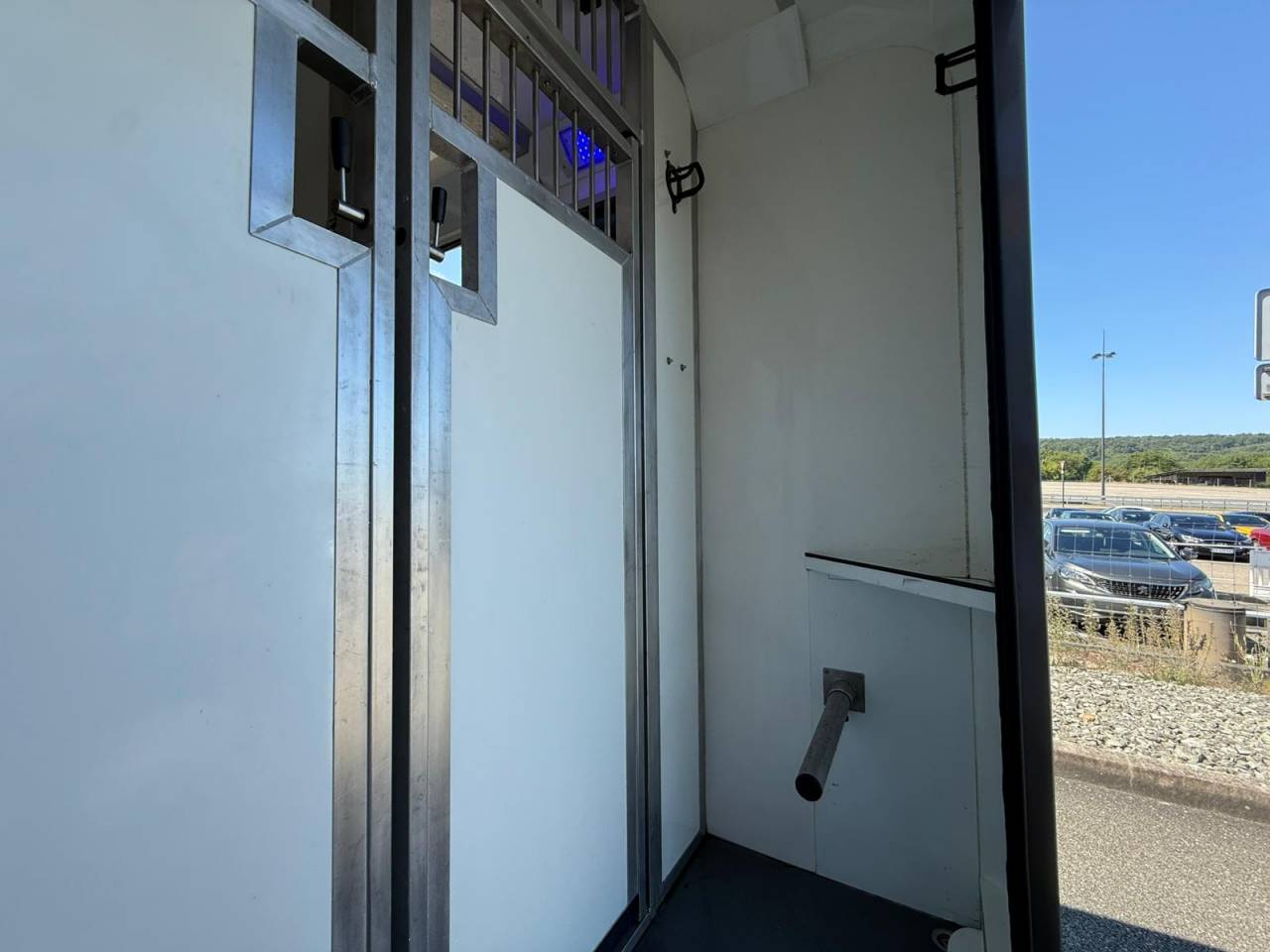 Horsebox HGV STX STALLE 5 PLACES 165CH 2015 Used