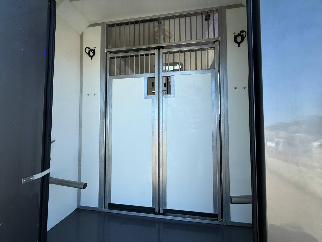 Horsebox HGV STX STALLE 5 PLACES 165CH 2015 Used