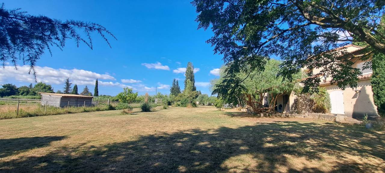 Equestrian property  Gard