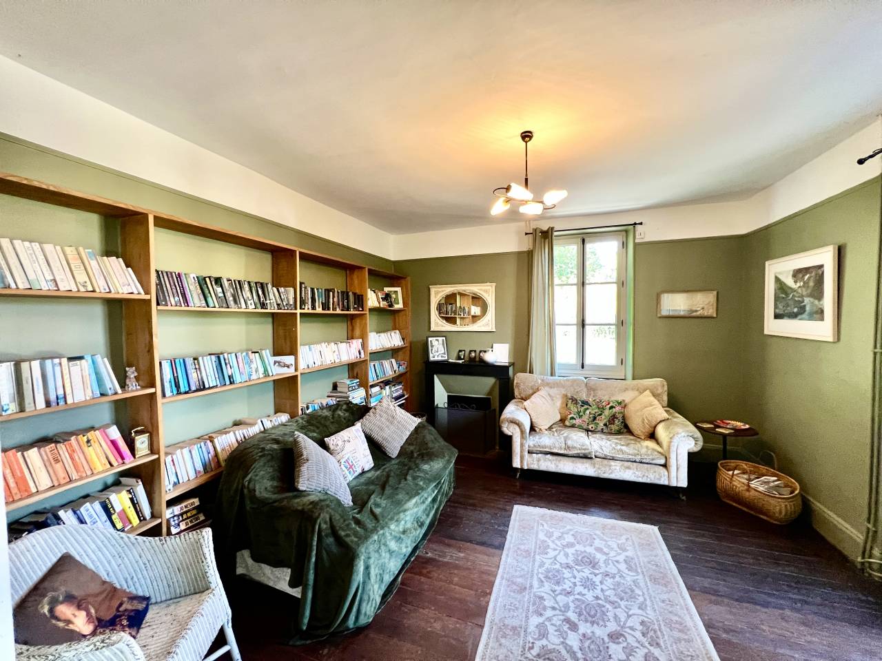 Luxury property  Indre