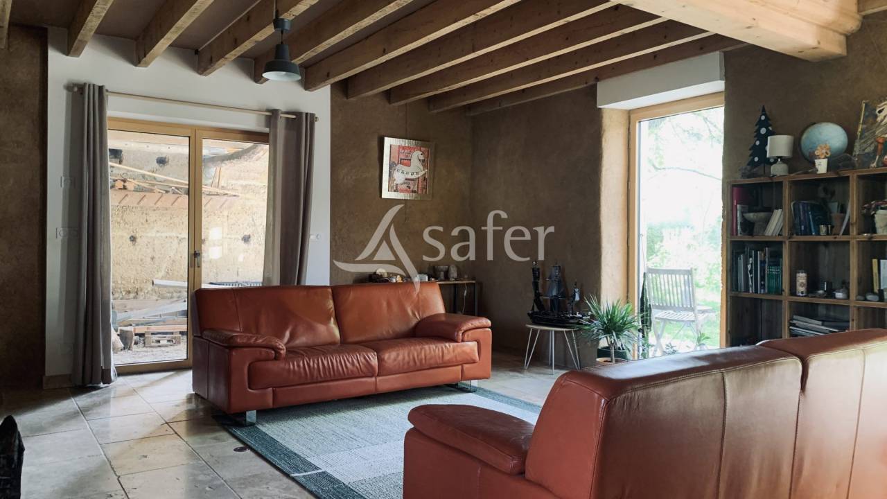 Other country property  Isère