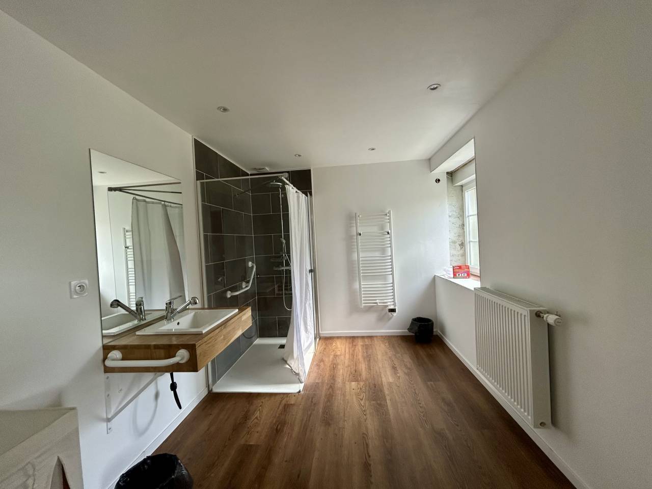 Luxurious equestrian property  Mayenne