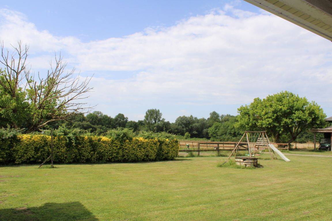 Equestrian property  Gironde