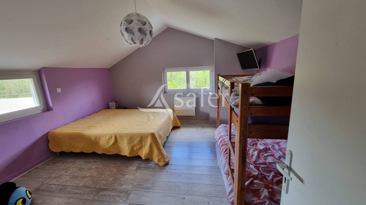 Equestrian property  tarn