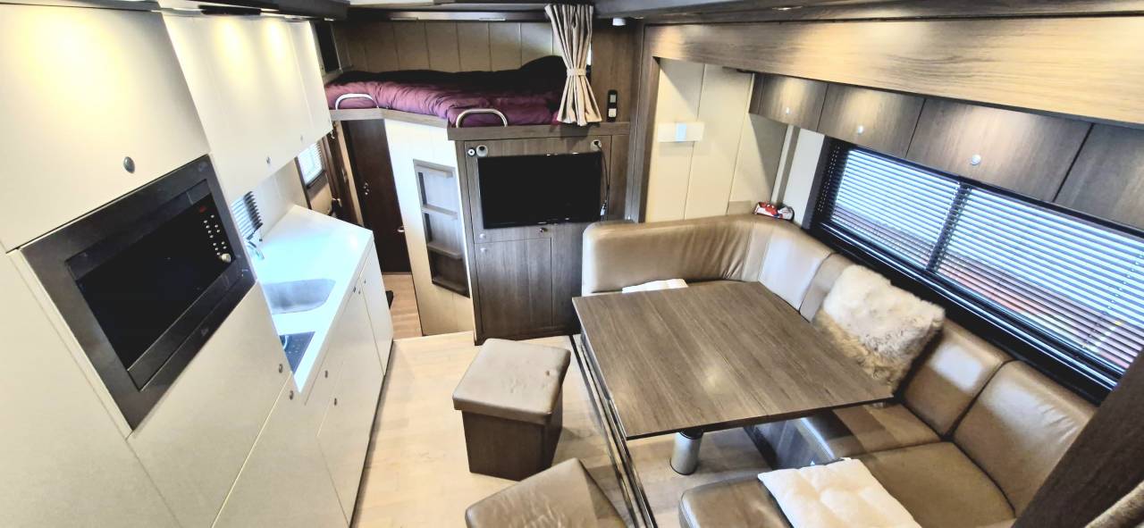 Horsebox NON-HGV Iveco STRALIS 19/360 2012 Used