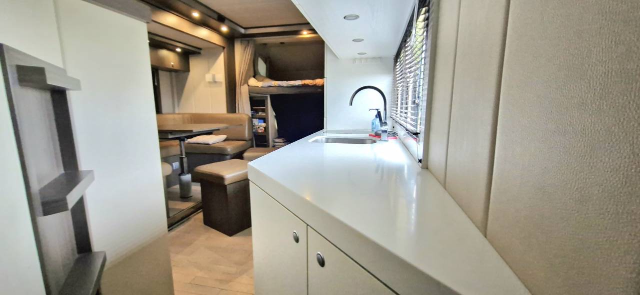 Horsebox NON-HGV Iveco STRALIS 19/360 2012 Used