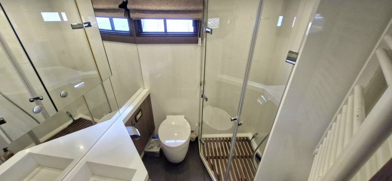 Horsebox NON-HGV Iveco STRALIS 19/360 2012 Used