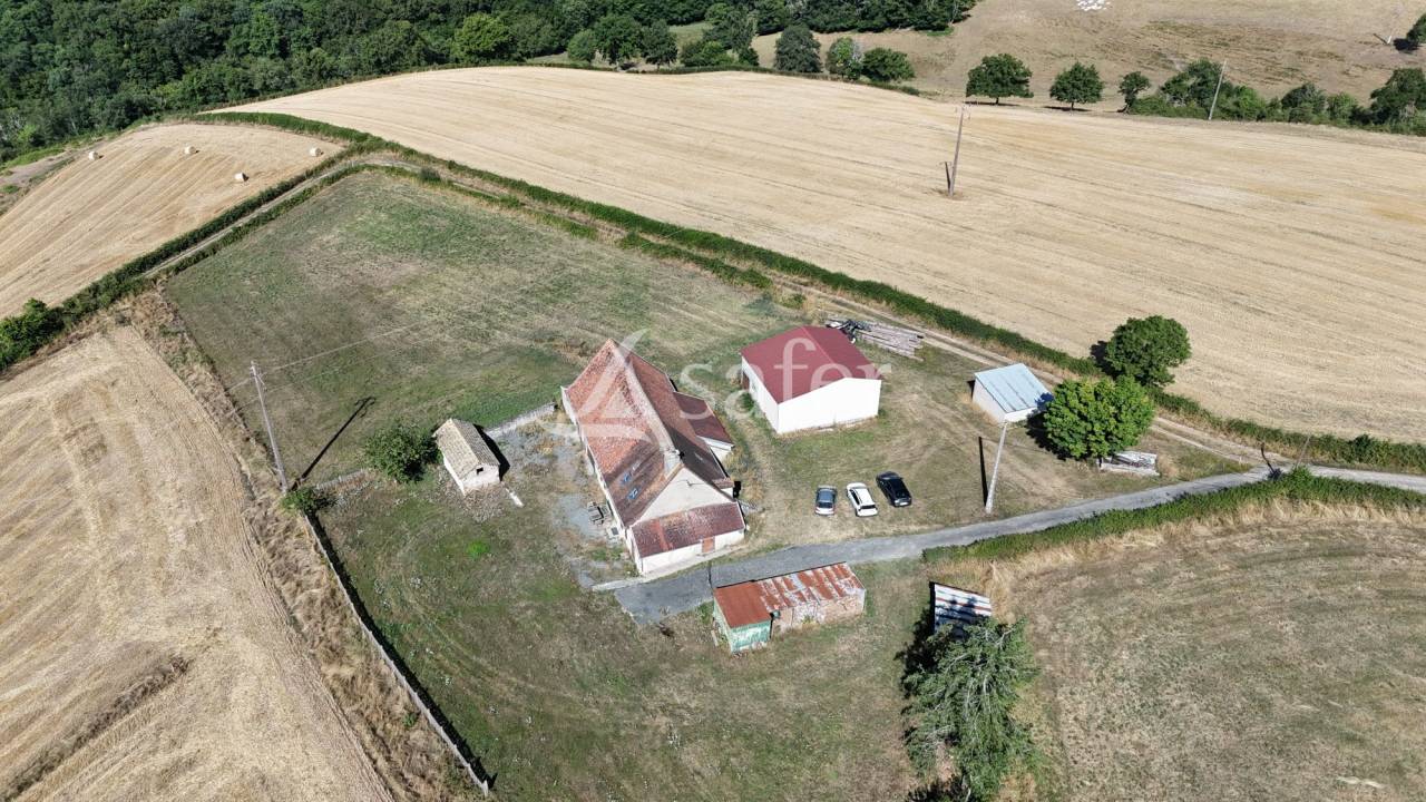 Other country property  Saône-et-Loire