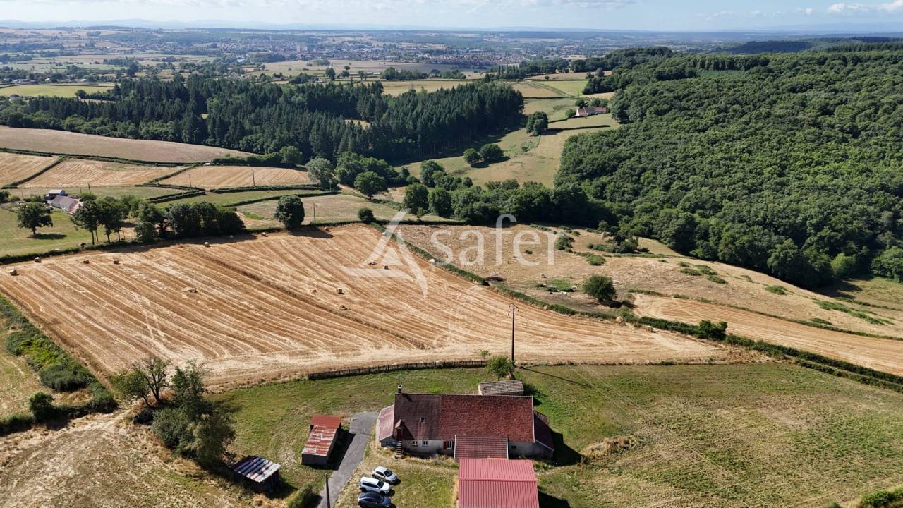Other country property  Saône-et-Loire