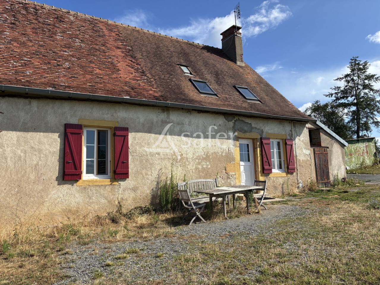 Other country property  Saône-et-Loire