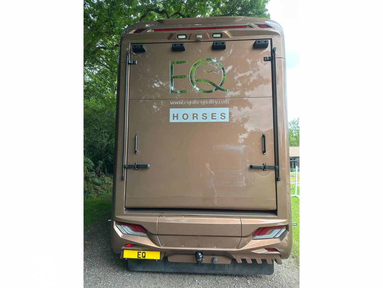 New build Scania Premium Luxury 26-tonne EQ-built horse