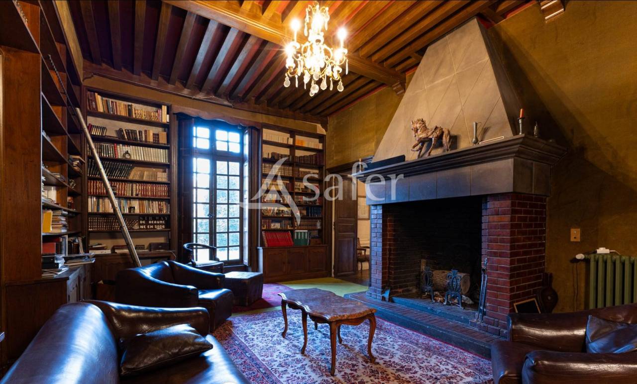 Other country property  Puy-de-Dôme