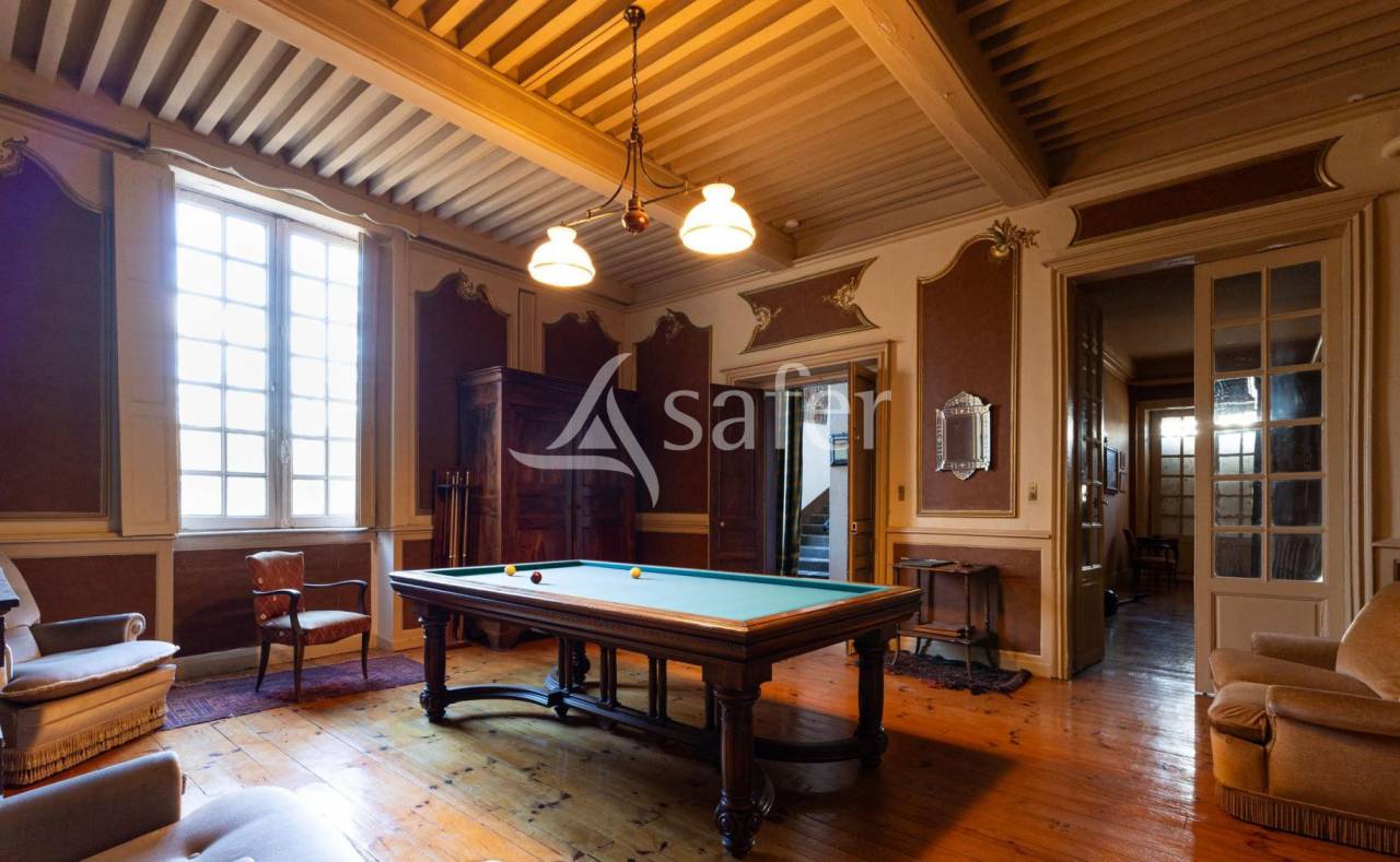 Other country property  Puy-de-Dôme