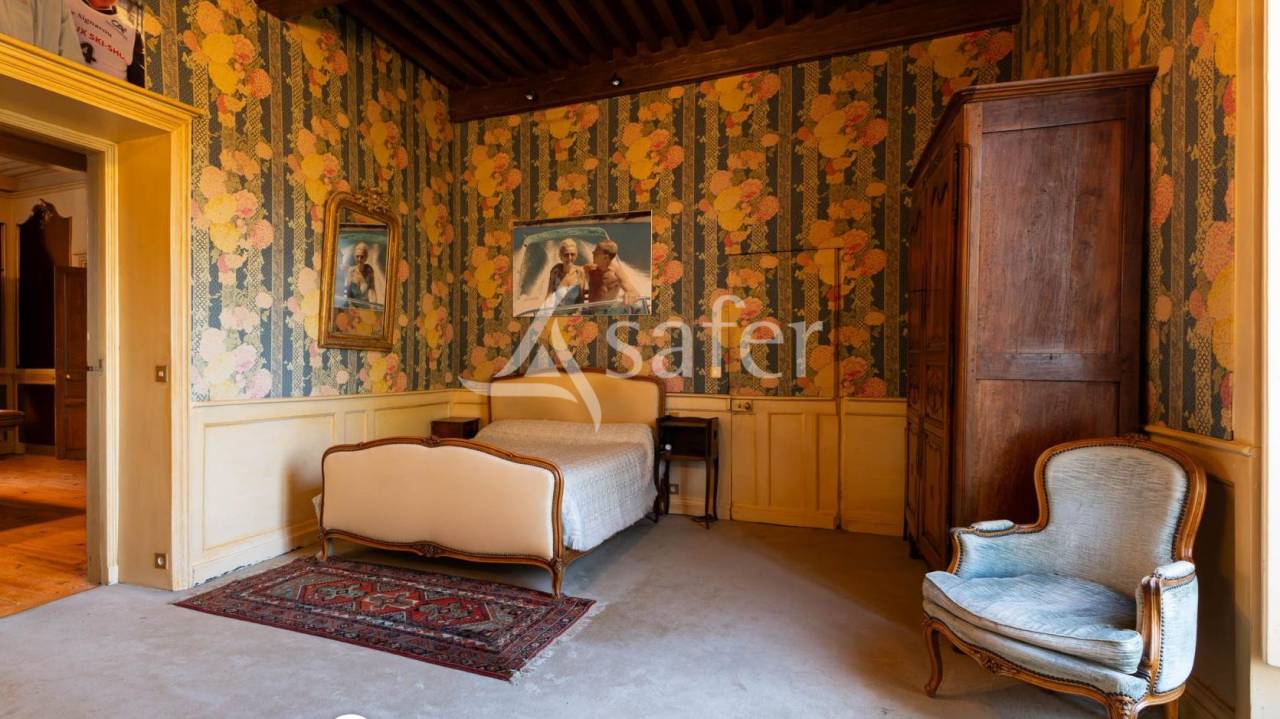 Other country property  Puy-de-Dôme