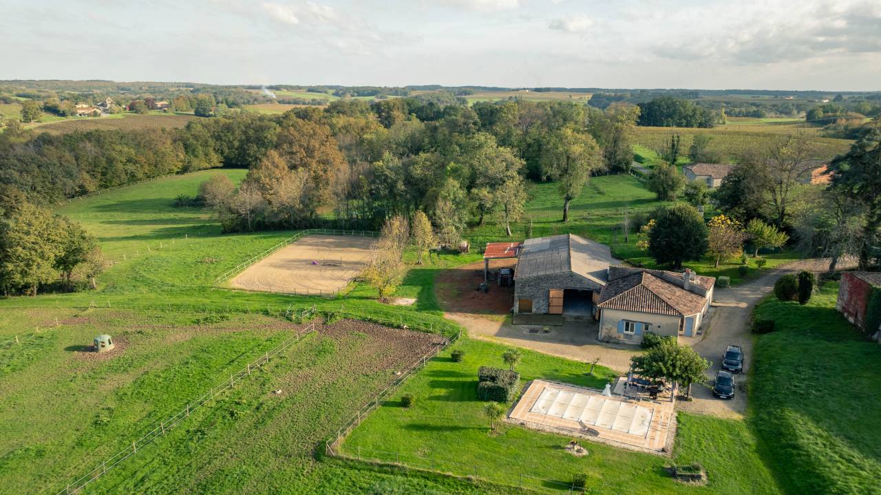 Equestrian property  Gironde