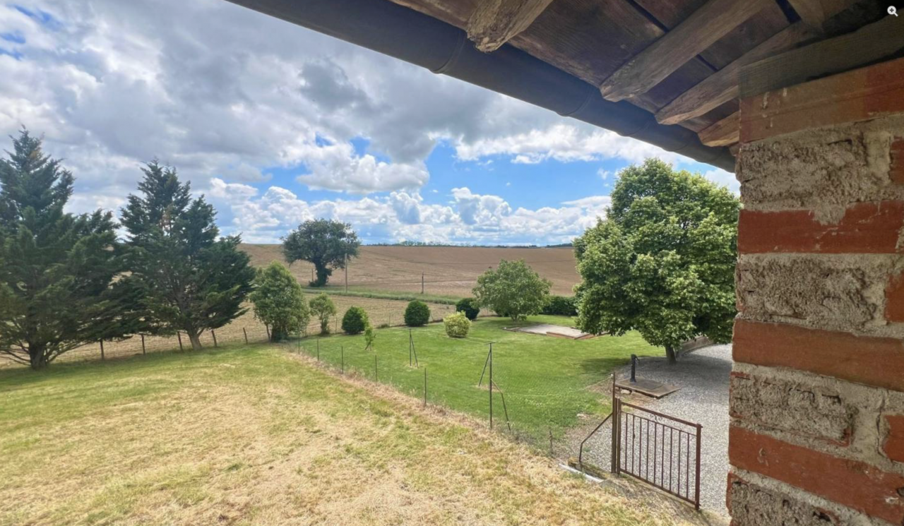 Other country property  Haute-Garonne