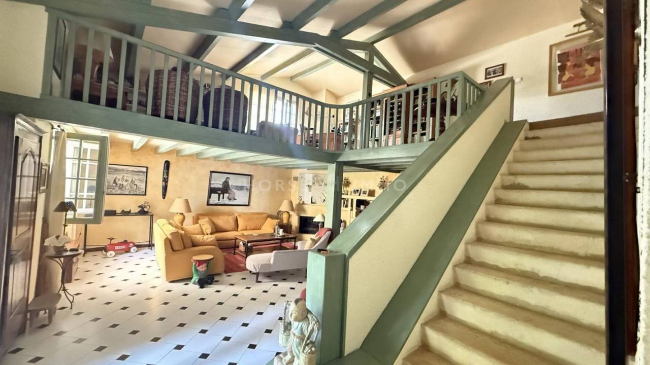 Equestrian property  Drôme