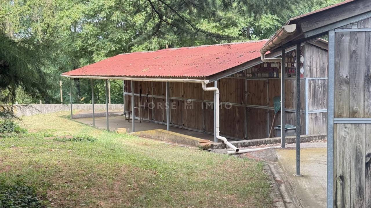 Equestrian property  Drôme