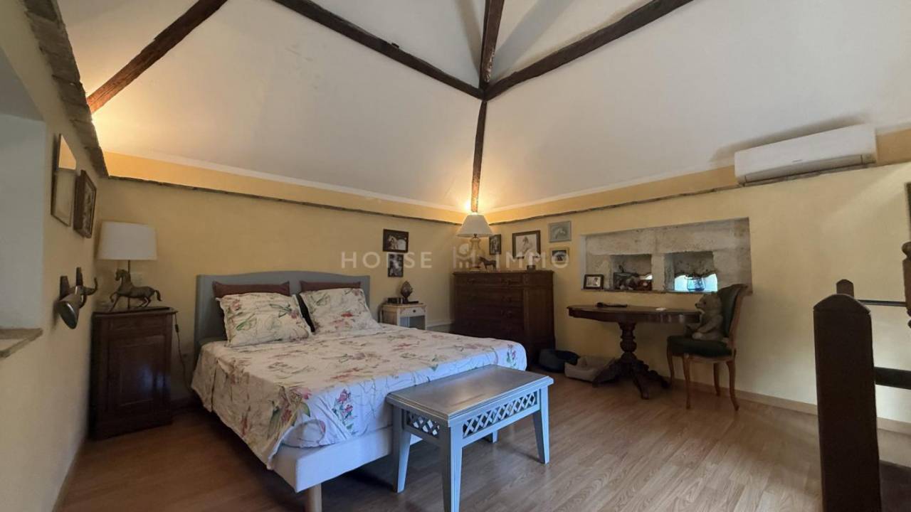 Equestrian property  Hérault