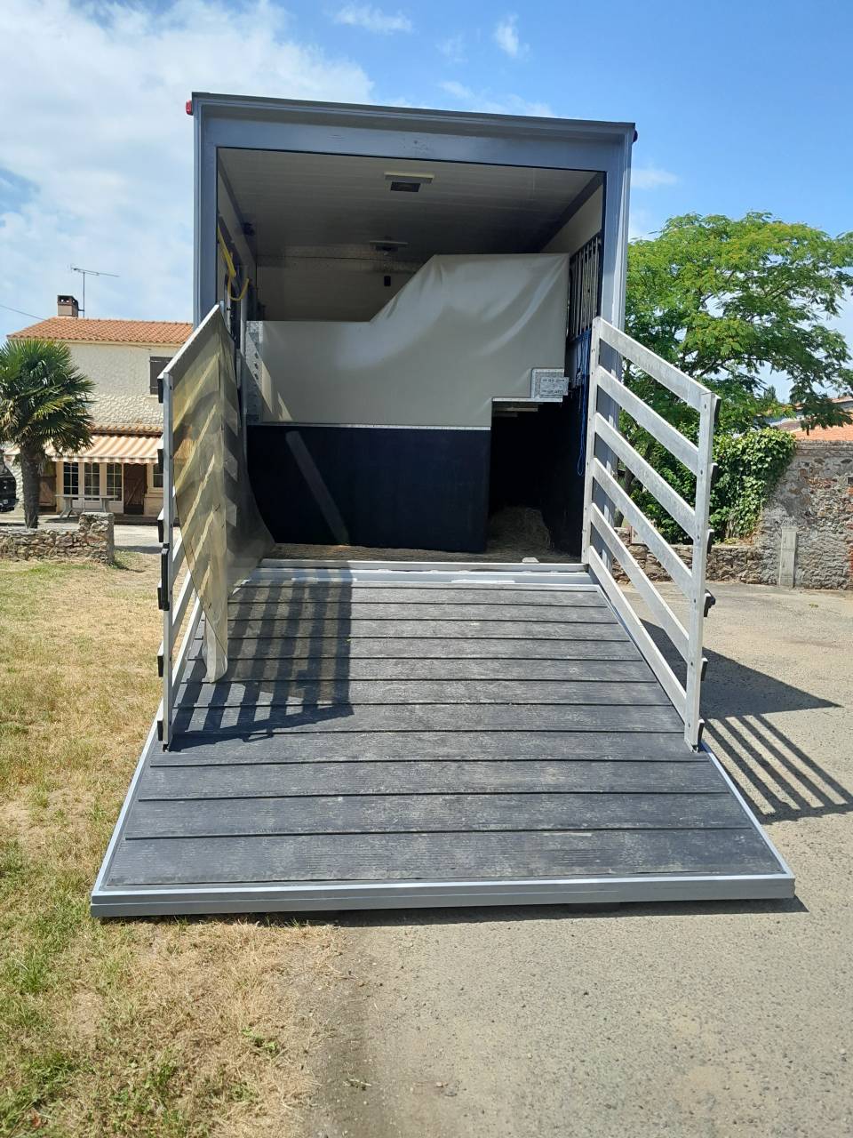 Horsebox NON-HGV Man  2017 Used