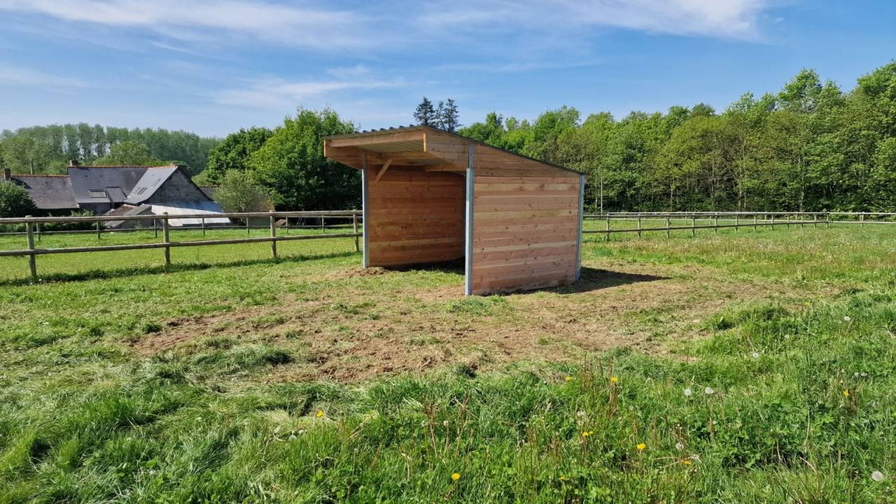 LCI-Cheval | Equestrian facilities > Field shelters
