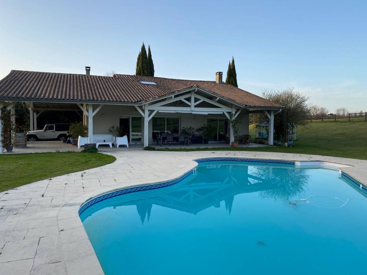 Equestrian property  Gironde