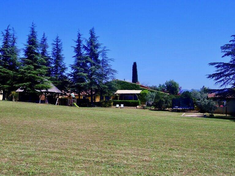 Equestrian Bed and Breakfast  Vaucluse