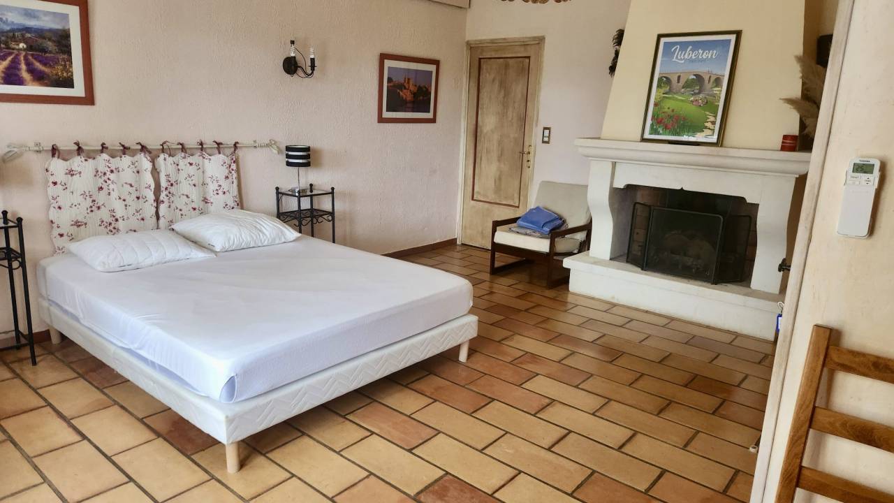 Equestrian Bed and Breakfast  Vaucluse