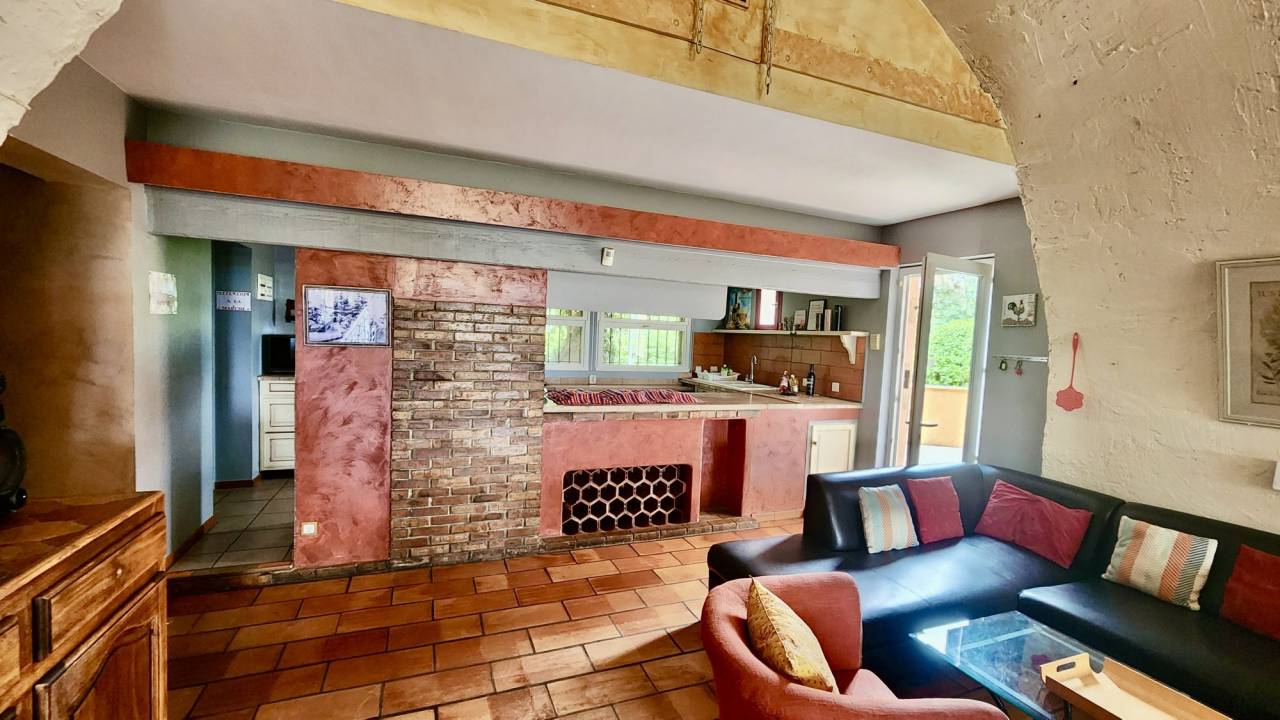 Equestrian Bed and Breakfast  Vaucluse