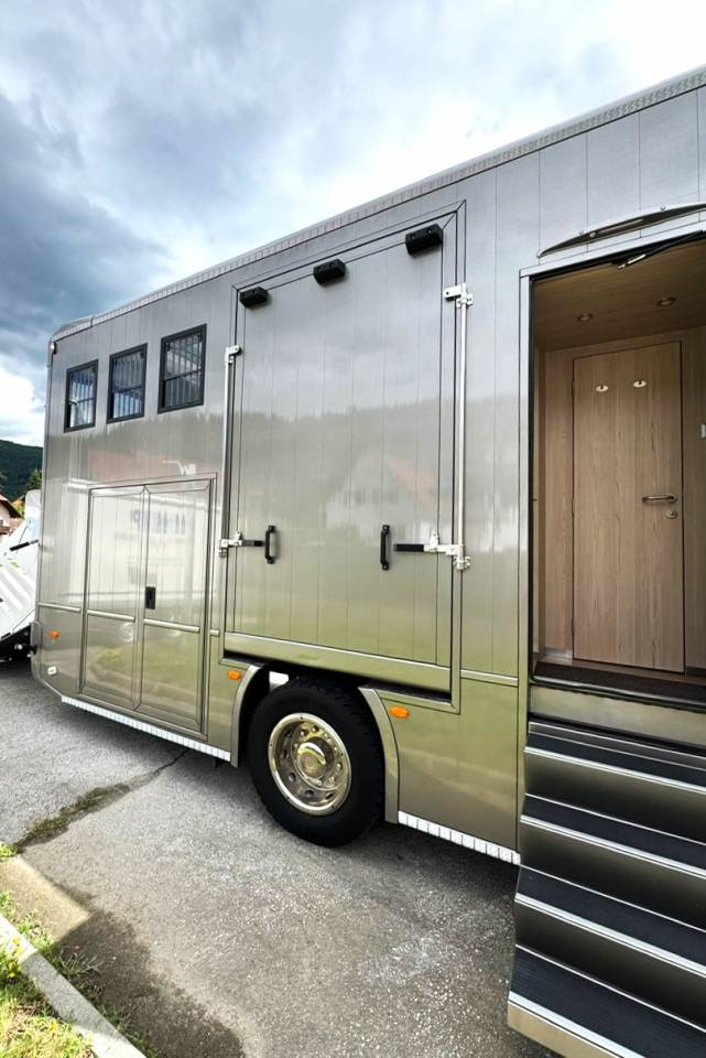 Horsebox NON-HGV Autre marque VOLVO 0 Used