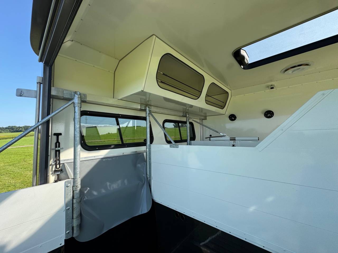 Horsebox NON-HGV Iveco IVECO 0 Used