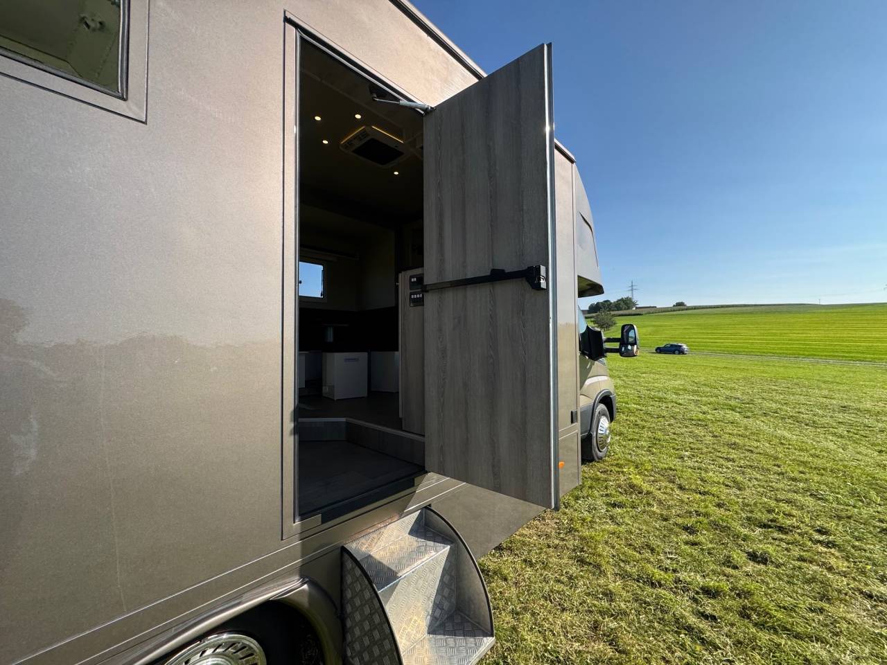 Horsebox NON-HGV Iveco IVECO 0 Used